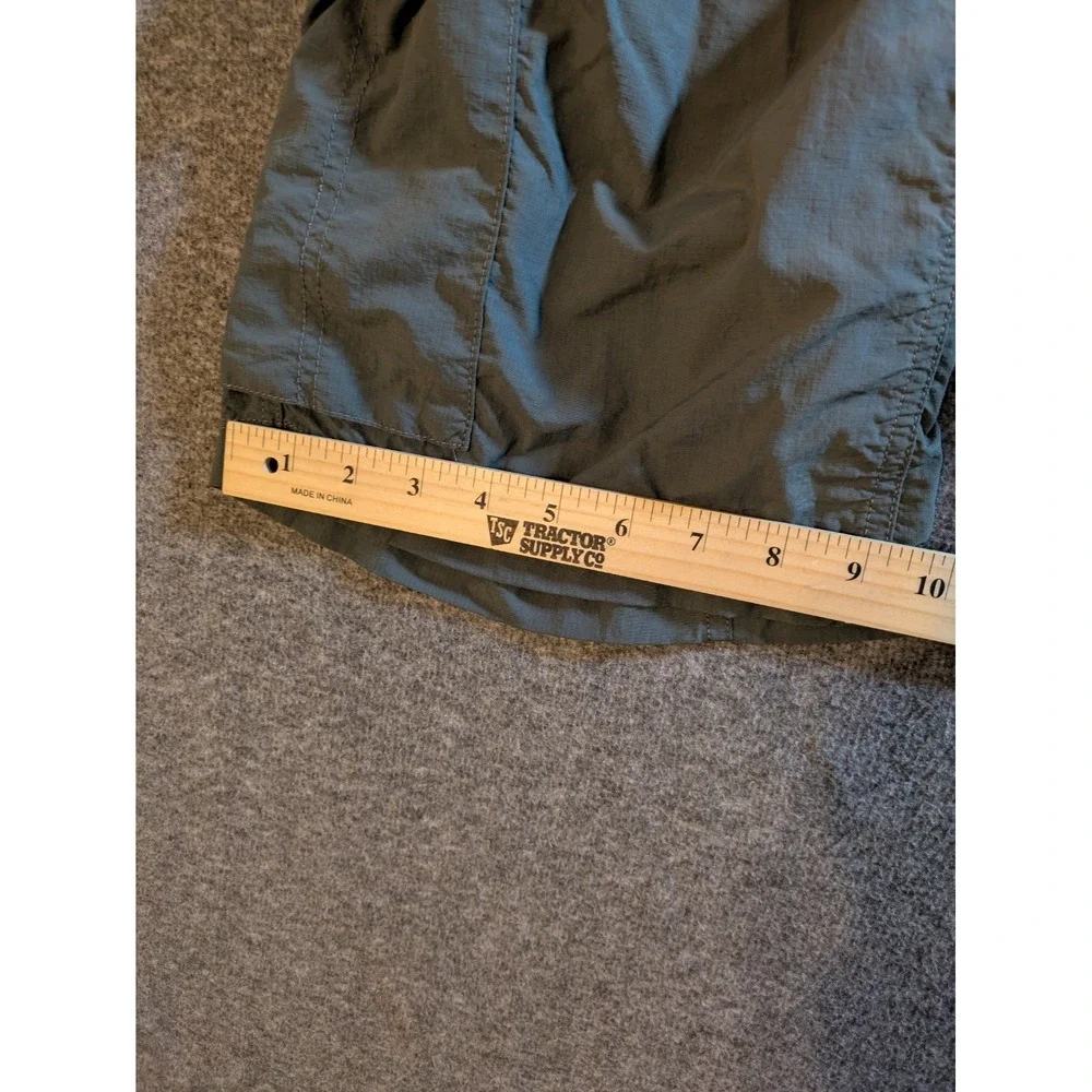 Columbia Shorts Mens 30‎ Gray Nylon  Hiking 10 Inseam Zip Fly Pockets Omni Shade